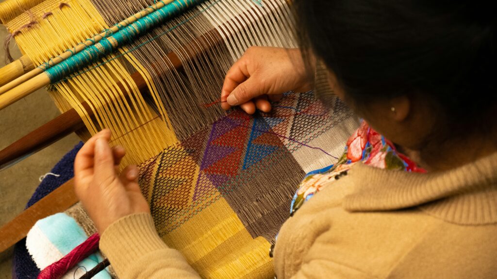 For global fashion brands, retailers, and businesses in the garment industry, textile sourcing in Vietnam has become an increasingly attractive and strategic choice. Vietnam has solidified its position as a global powerhouse in the textile and apparel sector, offering a compelling combination of skilled labor, modern infrastructure, and a growing capacity for high-quality apparel manufacturing in Vietnam and diverse fabric suppliers in Vietnam.