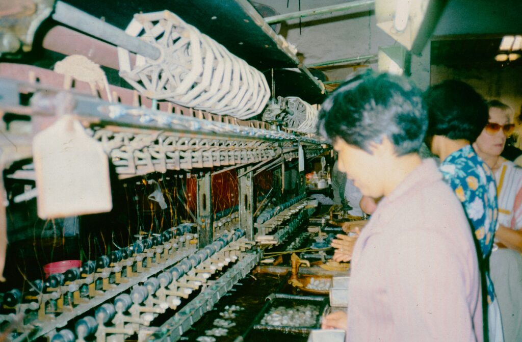 Vietnam’s textile sector is experiencing a robust rebound in mid‑2025. As global demand recovers post-pandemic, the country has solidified its position as a leading source of apparel supply