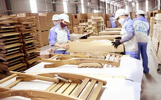 How to Import Furniture from Vietnam to the USA & Canada: A Step-by-Step Guide for Businesses